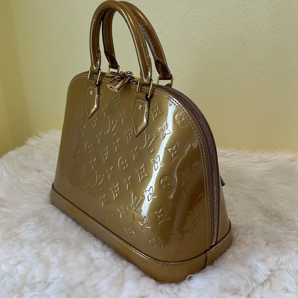 💯Authentic Louis Vuitton Alma  Women's Bag🍀 - Picture 6 of 17
